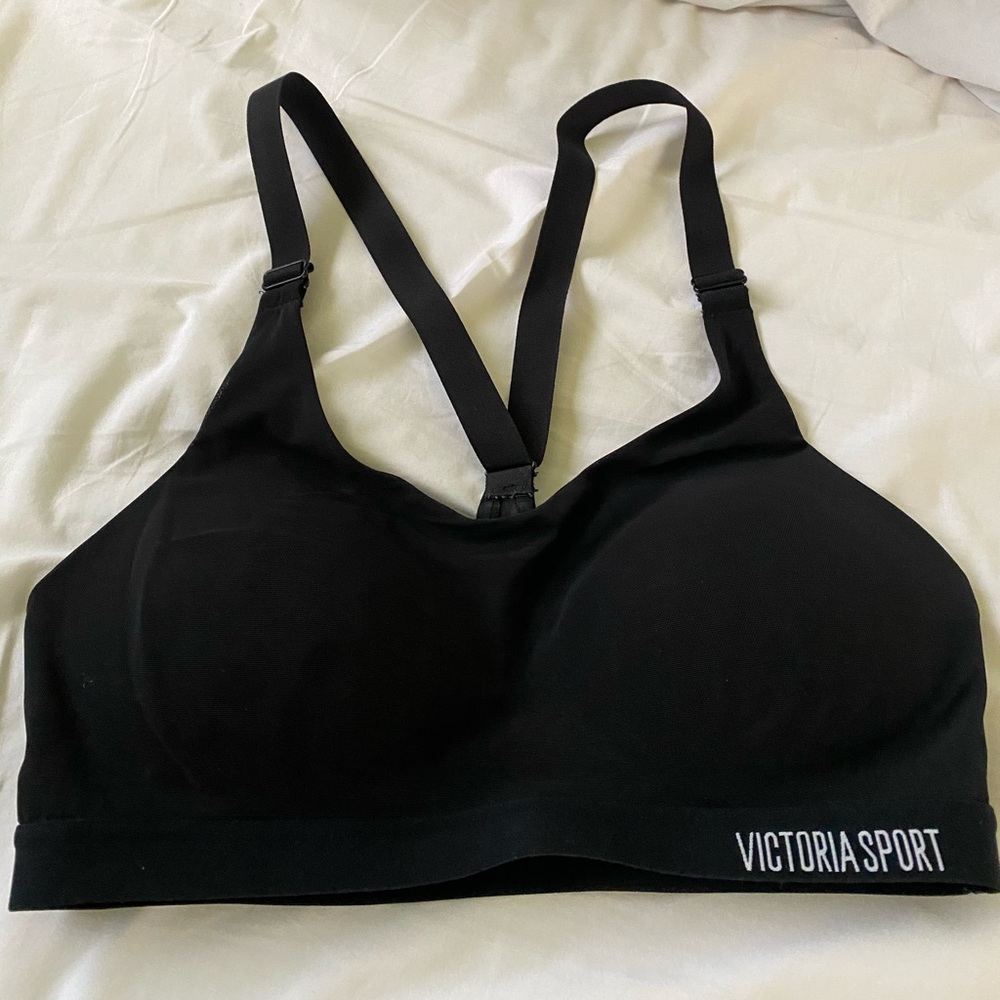 VS Sport padded sports bra